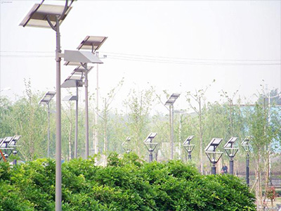 户外太阳能LED路灯备受欢迎的原因及其优点