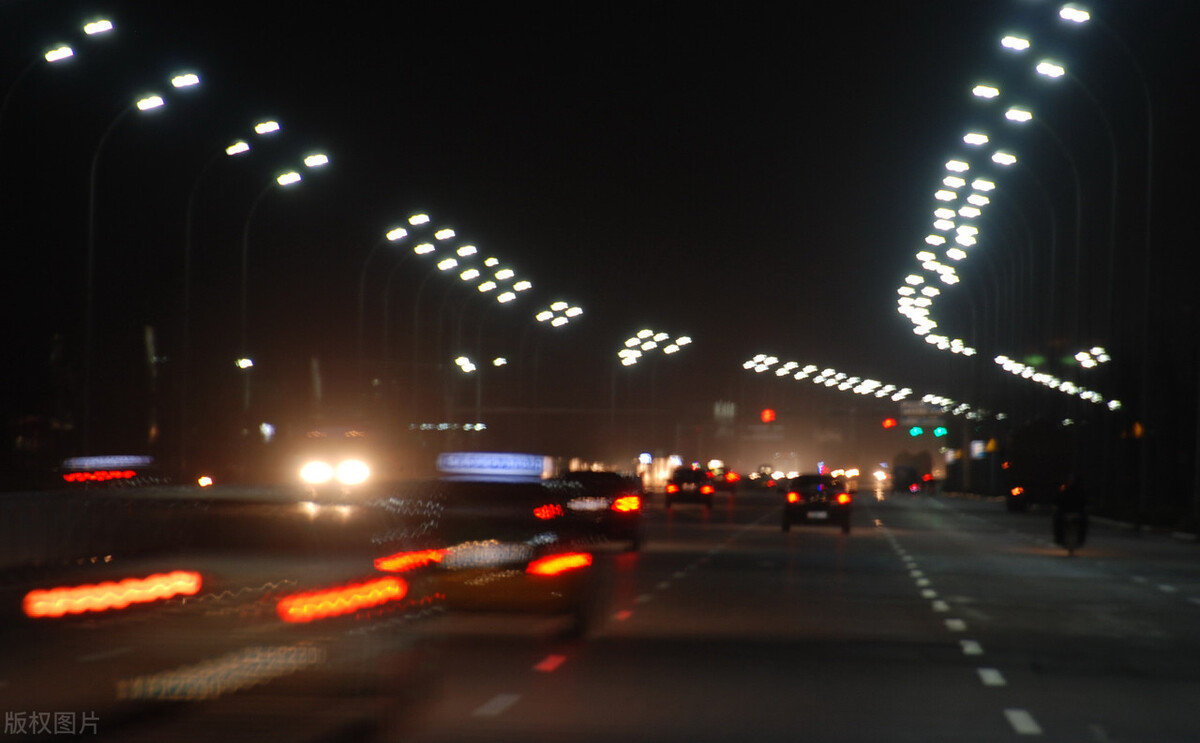 道路照明节能型LED路灯推广意义及节能控制方式